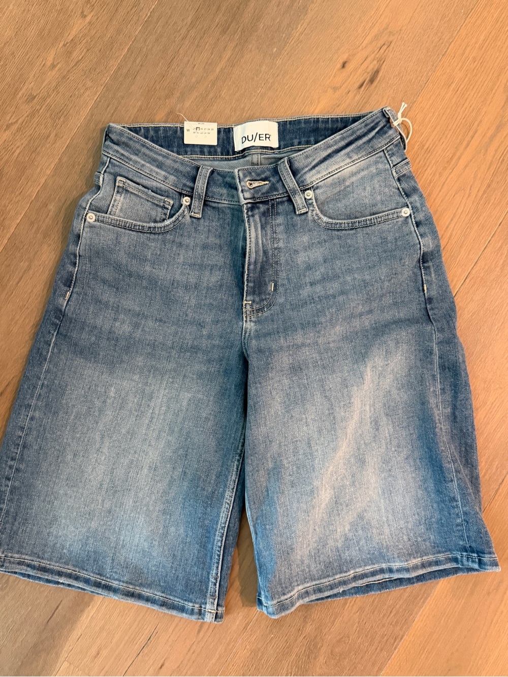Duer mid rise jorts
